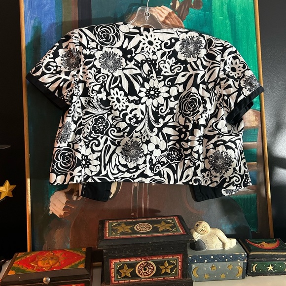 Studio I Monochrome Floral Jacket 14 - Picture 3 of 16